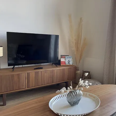 2 Pieces Front De Avec Parking - Fr-1-712-14 * Villers-sur-Mer