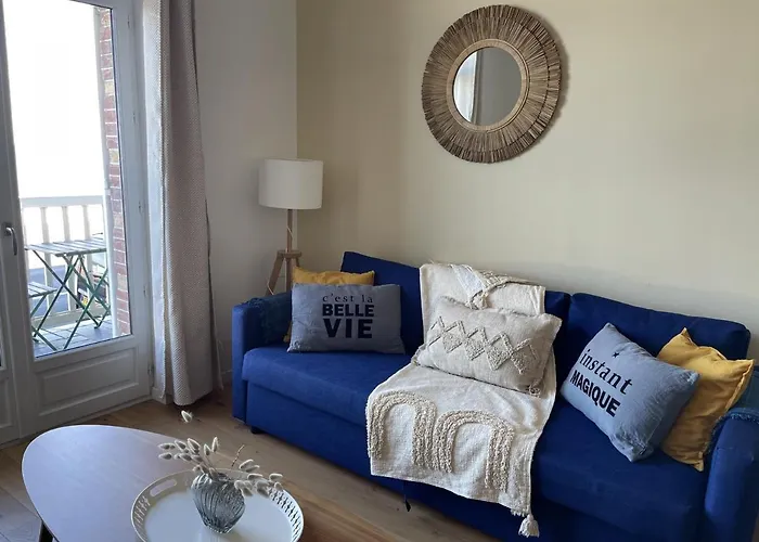 En Front De à Face Au Casino, 2p équipé Avec Parking Privatif - Fr-1-712-14 Appartement